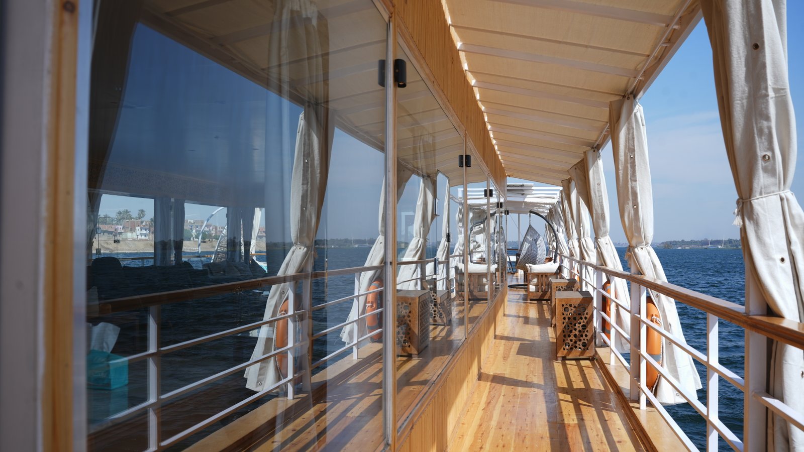 Soul of the Nile restaurant and dining area photo 5